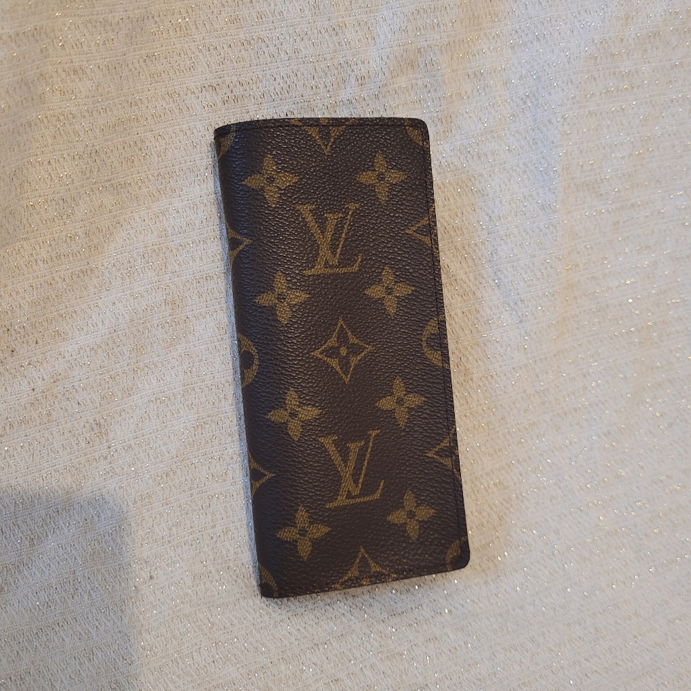 Louis Vuitton Etui monogram Sunglasses case